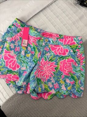 Lilly Pulitzer High-Waist Floral Scallop Shorts - Pink & Blue